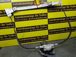 Gebruikte Ruitmechaniek 2Deurs rechts-voor Renault Megane Prijs € 75,00 Margeregeling aangeboden door de Nollen autorecycling