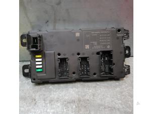 Gebruikte Zekeringkast BMW 1 serie (F21) 120d TwinPower Turbo 2.0 16V Prijs € 90,75 Inclusief btw aangeboden door de Nollen autorecycling