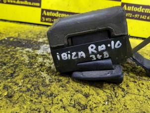 Gebruikte Veiligheidsgordel rechts-achter Seat Ibiza Prijs op aanvraag aangeboden door de Nollen autorecycling