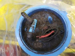 Gebruikte Benzinepomp Volkswagen Golf VI (5K1) 2.0 GTI 16V Prijs € 75,00 Margeregeling aangeboden door de Nollen autorecycling