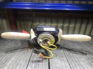 Gebruikte Combischakelaar Stuurkolom Fiat 500 Prijs € 112,00 Margeregeling aangeboden door de Nollen autorecycling