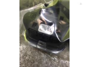 Gebruikte Licht Schakelaar Opel Adam Prijs € 25,00 Margeregeling aangeboden door de Nollen autorecycling