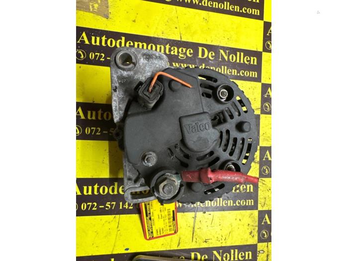Gebruikte Dynamo Renault Twingo (C06) 1.2 Prijs € 27,00 Margeregeling aangeboden door autodemontage denollen