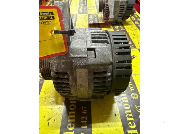 Gebruikte Dynamo Renault Clio (B/C57/357/557/577) 1.2 Eco Kat. Prijs € 45,00 Margeregeling aangeboden door autodemontage denollen