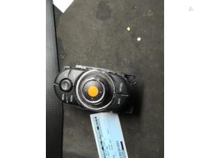 Gebruikte Regelunit Multi Media Mini Countryman (F60) 1.5 TwinPower Turbo 12V Cooper SE ALL4 Prijs € 211,75 Inclusief btw aangeboden door de Nollen autorecycling