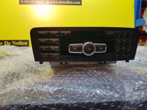 Gebruikte Radio Mercedes A (W176) 1.5 A-180 CDI, A-180d 16V Prijs € 500,00 Margeregeling aangeboden door de Nollen autorecycling