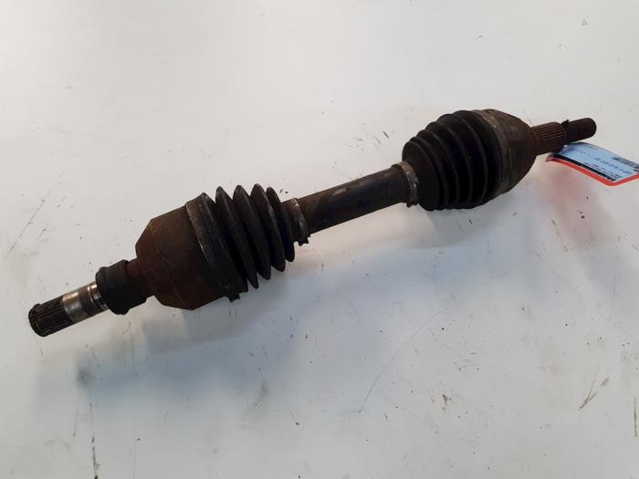 Gebruikte Aandrijfas rechts-voor Saab 9-3 II Sport Sedan (YS3F) 1.8t 16V Prijs € 112,00 Margeregeling aangeboden door autodemontage denollen