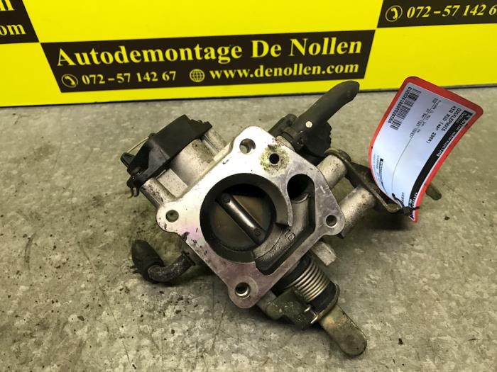 Gebruikte Gasklephuis Kia Rio (DC22/24) 1.3 Prijs € 68,00 Margeregeling aangeboden door autodemontage denollen