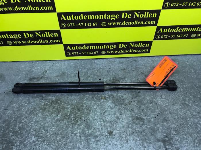 Set Gasdempers Achterklep van een MINI Mini (R56) 1.6 16V Cooper 2009