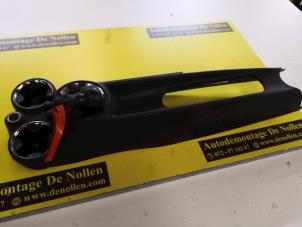Gebruikte Middenconsoles Mini Mini (R56) 1.6 16V Cooper Prijs € 60,50 Inclusief btw aangeboden door de Nollen autorecycling