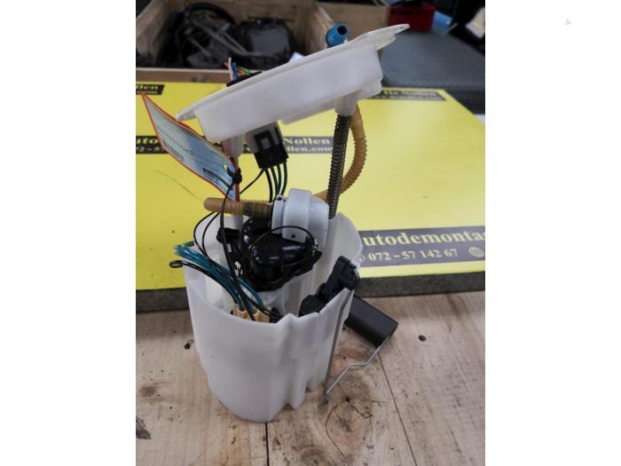 Gebruikte Tank element Pomp Mini Mini (F56) 1.2 12V One, One First Prijs € 63,00 Margeregeling aangeboden door autodemontage denollen