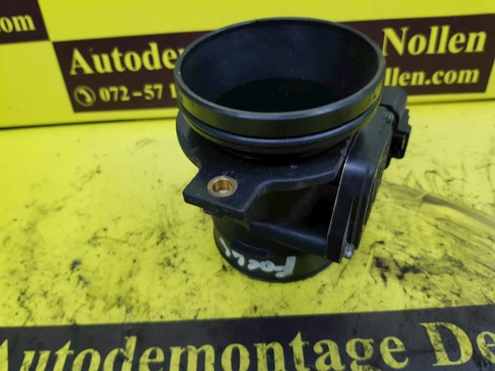 Gebruikte Luchtmassameter Ford Focus 1 Wagon 2.0 16V Prijs € 18,00 Margeregeling aangeboden door autodemontage denollen