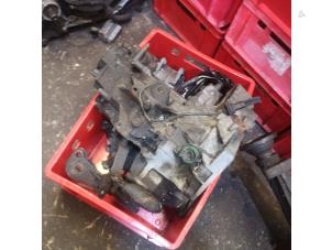 Gebruikte Versnellingsbak Volkswagen Polo III (6N2) 1.9 SDI Prijs € 250,00 Margeregeling aangeboden door de Nollen autorecycling