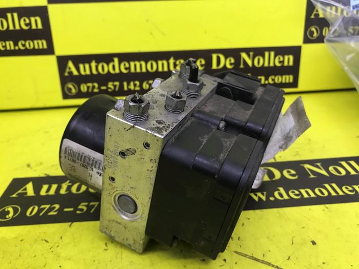 Gebruikte ABS Pomp Ford Focus C-Max 1.8 16V Prijs € 65,00 Margeregeling aangeboden door autodemontage denollen