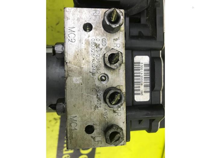 ABS Computer van een Fiat 500 (312) 1.2 2009