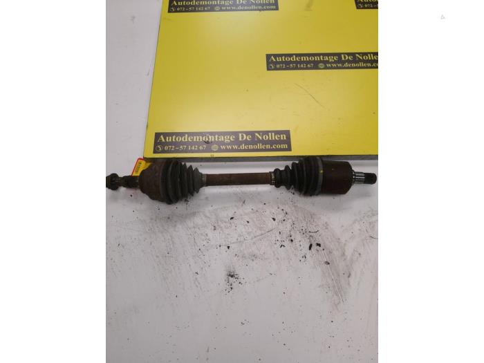 Gebruikte Aandrijfas links-voor Landrover Freelander Hard Top 2.0 td4 16V Prijs € 68,00 Margeregeling aangeboden door autodemontage denollen
