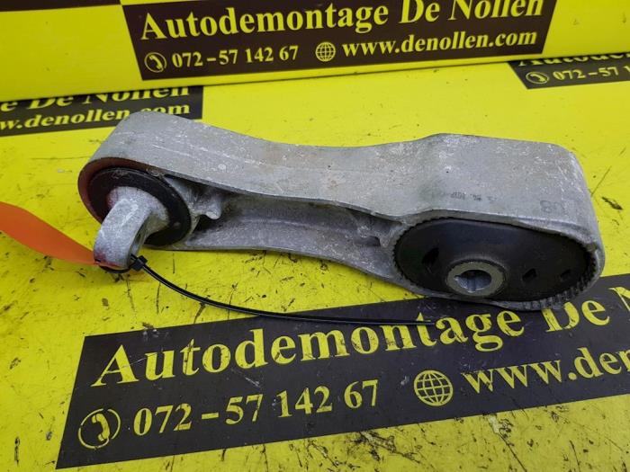 Gebruikte Motorrubber Mini Mini (F56) 2.0 16V John Cooper Works Prijs € 54,45 Inclusief btw aangeboden door autodemontage denollen