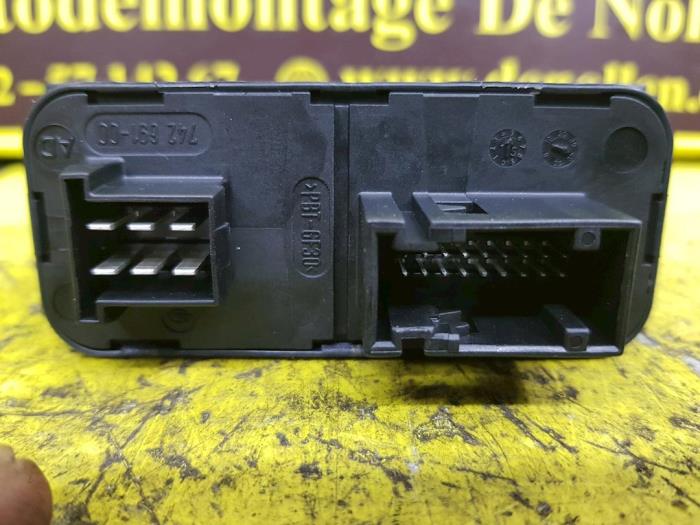 Gebruikte Module (diversen) Landrover Range Rover Evoque (LVJ/LVS) 2.0 eD 150 16V Prijs € 82,28 Inclusief btw aangeboden door autodemontage denollen
