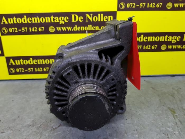 Gebruikte Dynamo Volvo V40 (VW) 2.0 16V Prijs € 39,99 Margeregeling aangeboden door autodemontage denollen