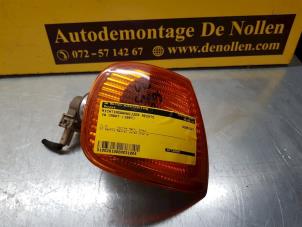 Gebruikte Knipperlicht rechts Volkswagen Caddy II (9K9A) 1.9 D Prijs € 15,00 Margeregeling aangeboden door de Nollen autorecycling