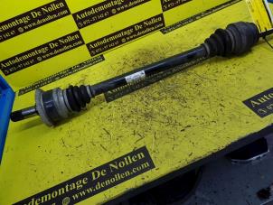 Gebruikte Aandrijfas links-achter BMW X3 (F25) xDrive20d 16V Prijs € 302,50 Inclusief btw aangeboden door de Nollen autorecycling