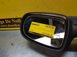 Gebruikte Buitenspiegel rechts Opel Corsa C (F08/68) 1.0 12V Twin Port Prijs € 30,00 Margeregeling aangeboden door de Nollen autorecycling