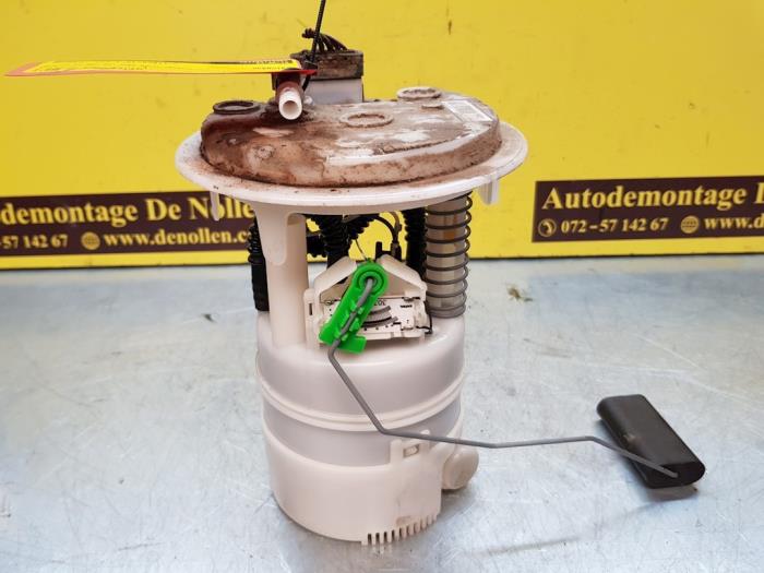 Gebruikte Tank element Pomp Peugeot 308 (4A/C) 1.6 VTI 16V Prijs € 45,00 Margeregeling aangeboden door autodemontage denollen