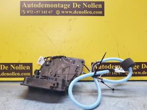 Gebruikte Deurslot Mechaniek 4Deurs rechts-voor Mini Countryman (F60) 2.0 16V Cooper S Prijs € 60,50 Inclusief btw aangeboden door de Nollen autorecycling