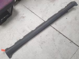 Gebruikte Dorpel links Mercedes GLC (X253) 2.2 220d 16V BlueTEC 4-Matic Prijs € 90,75 Inclusief btw aangeboden door de Nollen autorecycling