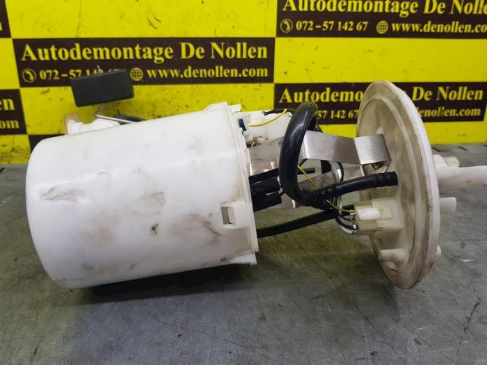 Gebruikte Tank element Pomp Saab 900 II 2.0 i,Si 16V Prijs € 54,00 Margeregeling aangeboden door autodemontage denollen