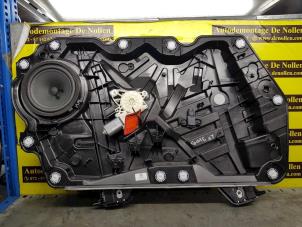 Gebruikte Raammechaniek 2Deurs links-voor Ford Fiesta 7 1.1 Ti-VCT 12V 85 Prijs € 181,50 Inclusief btw aangeboden door de Nollen autorecycling
