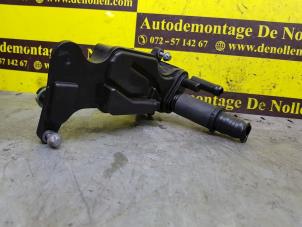 Gebruikte Carterventilatie Mercedes A (W176) 1.6 A-200 16V Prijs € 50,00 Margeregeling aangeboden door de Nollen autorecycling