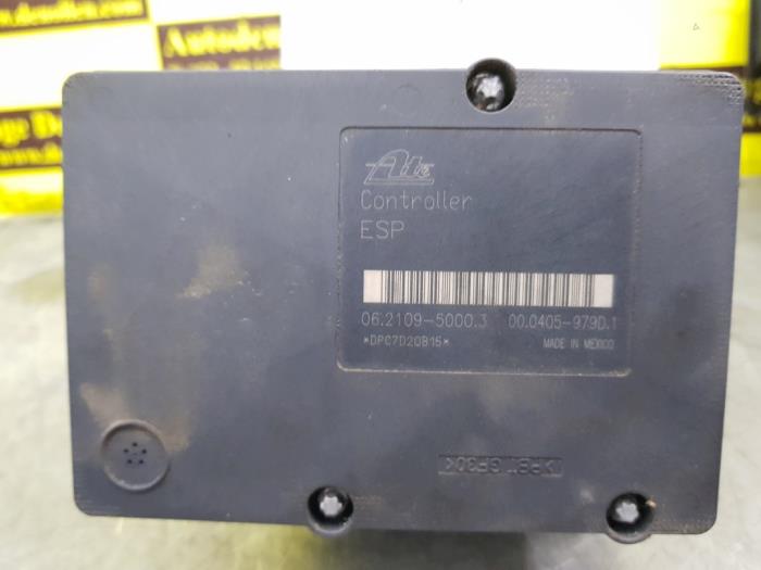Gebruikte ABS Pomp Nissan Pathfinder (R51) 2.5 dCi 16V 4x4 Prijs op aanvraag aangeboden door autodemontage denollen