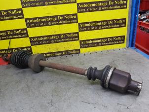 Gebruikte Steekas rechts-voor Renault Scénic I (JA) 1.6 16V Prijs € 40,00 Margeregeling aangeboden door de Nollen autorecycling