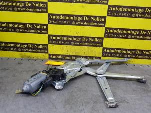Gebruikte Ruitmechaniek 2Deurs rechts-voor BMW 3 serie Compact (E36/5) 316i Prijs € 45,00 Margeregeling aangeboden door de Nollen autorecycling