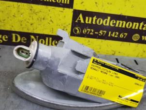 Gebruikte Knipperlichtglas links Renault Megane Scénic (JA) 2.0 RT Prijs € 14,50 Margeregeling aangeboden door de Nollen autorecycling