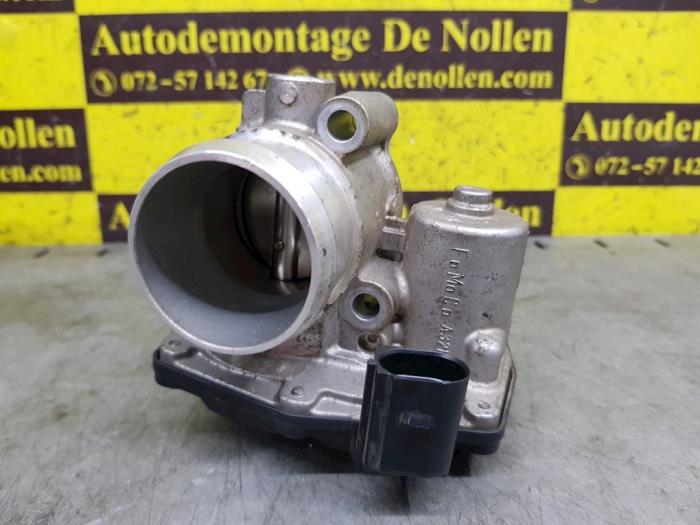 Gebruikte Gasklephuis Ford Focus 3 1.0 Ti-VCT EcoBoost 12V 100 Prijs € 30,24 Inclusief btw aangeboden door autodemontage denollen