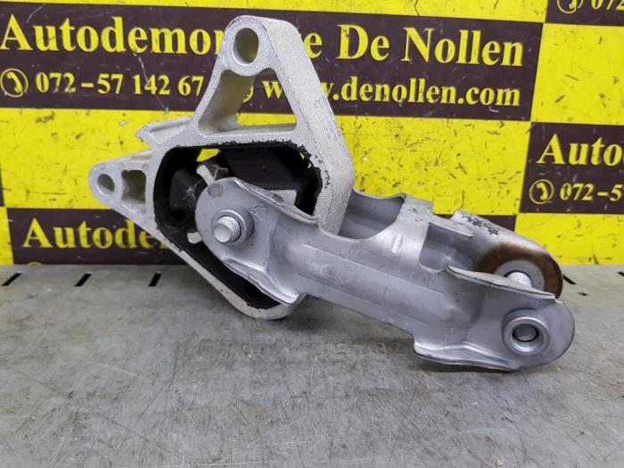 Gebruikte Motorsteun Mercedes A (W176) 1.5 A-180 CDI, A-180d 16V Prijs € 22,00 Margeregeling aangeboden door autodemontage denollen