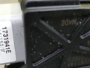 Gebruikte Schuifdak Motor Landrover Range Rover Evoque (LVJ/LVS) 2.2 SD4 16V Coupe Prijs € 150,00 Margeregeling aangeboden door de Nollen autorecycling