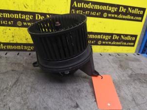 Gebruikte Aanjager Mini Mini (R56) 1.6 16V Cooper Prijs € 60,00 Margeregeling aangeboden door de Nollen autorecycling