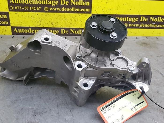 Gebruikte Dynamosteun boven BMW 1 serie (F21) 116i 1.5 TwinPower 12V Prijs € 135,52 Inclusief btw aangeboden door autodemontage denollen
