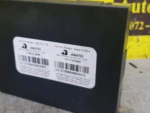 Gebruikte Deur module Volkswagen Golf VII (AUA) 1.6 TDI 16V Prijs € 50,00 Margeregeling aangeboden door de Nollen autorecycling