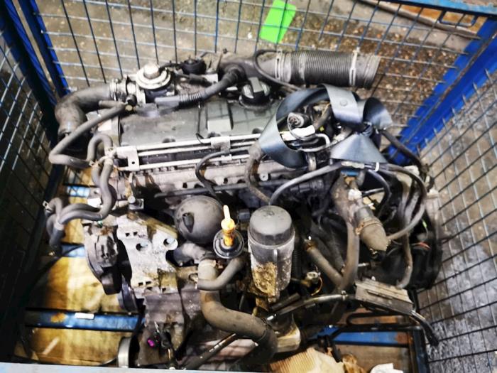 Motor van een Volkswagen Golf IV (1J1) 1.9 TDI 100 2002