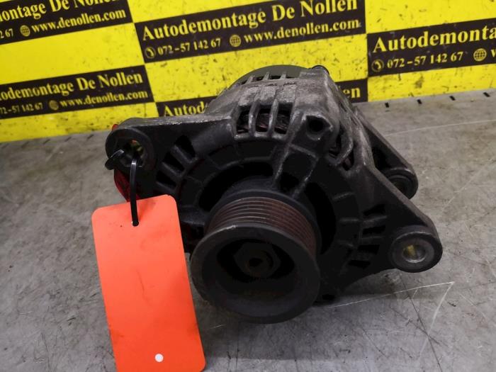 Gebruikte Dynamo Alfa Romeo Spider (916) 2.0 16V Twin Spark Prijs € 36,00 Margeregeling aangeboden door autodemontage denollen