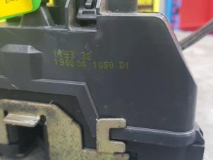 Gebruikte Deurslot Mechaniek 4Deurs rechts-achter Renault Grand Scénic II (JM) 1.6 16V Prijs € 35,00 Margeregeling aangeboden door de Nollen autorecycling