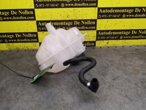 Gebruikte Expansievat Opel Corsa E 1.4 Turbo 16V Prijs € 32,67 Inclusief btw aangeboden door de Nollen autorecycling