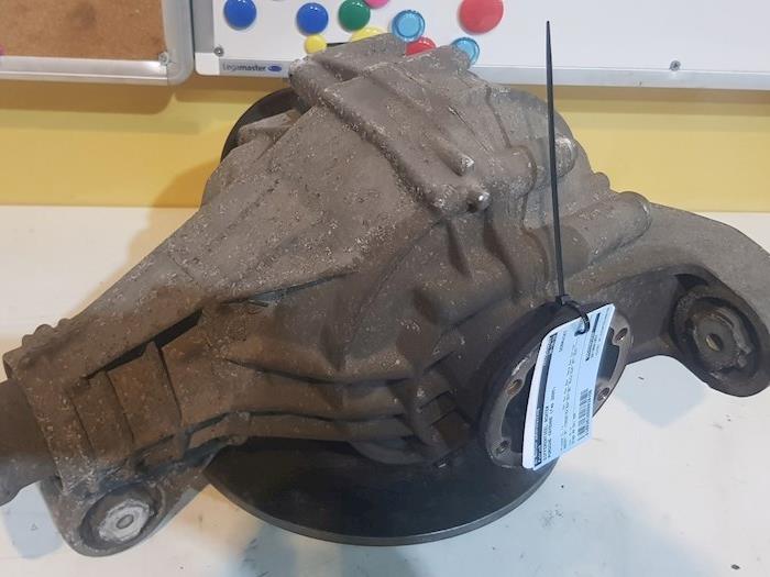 Gebruikte Differentieel achter Porsche Cayenne (9PA) 3.2 V6 24V Prijs € 562,00 Margeregeling aangeboden door autodemontage denollen