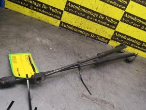 Gebruikte Set Gasdempers Achterklep Ford Focus 2 1.6 TDCi 16V 110 Prijs € 26,95 Margeregeling aangeboden door de Nollen autorecycling