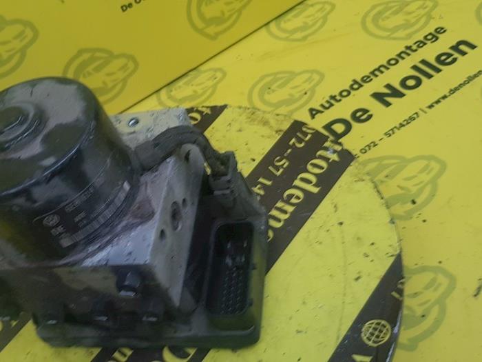 Gebruikte ABS Pomp Volkswagen Lupo (6X1) 1.2 TDI 3L Prijs € 43,00 Margeregeling aangeboden door autodemontage denollen