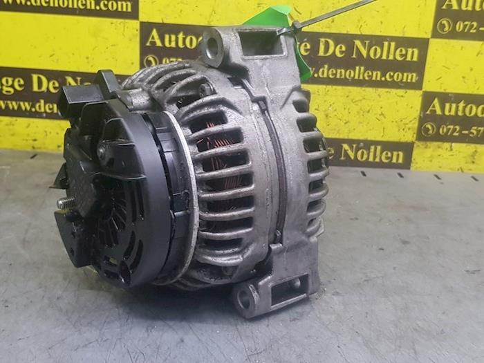 Gebruikte Dynamo Mercedes SLK (R171) 5.4 55 AMG V8 24V Prijs € 158,00 Margeregeling aangeboden door autodemontage denollen